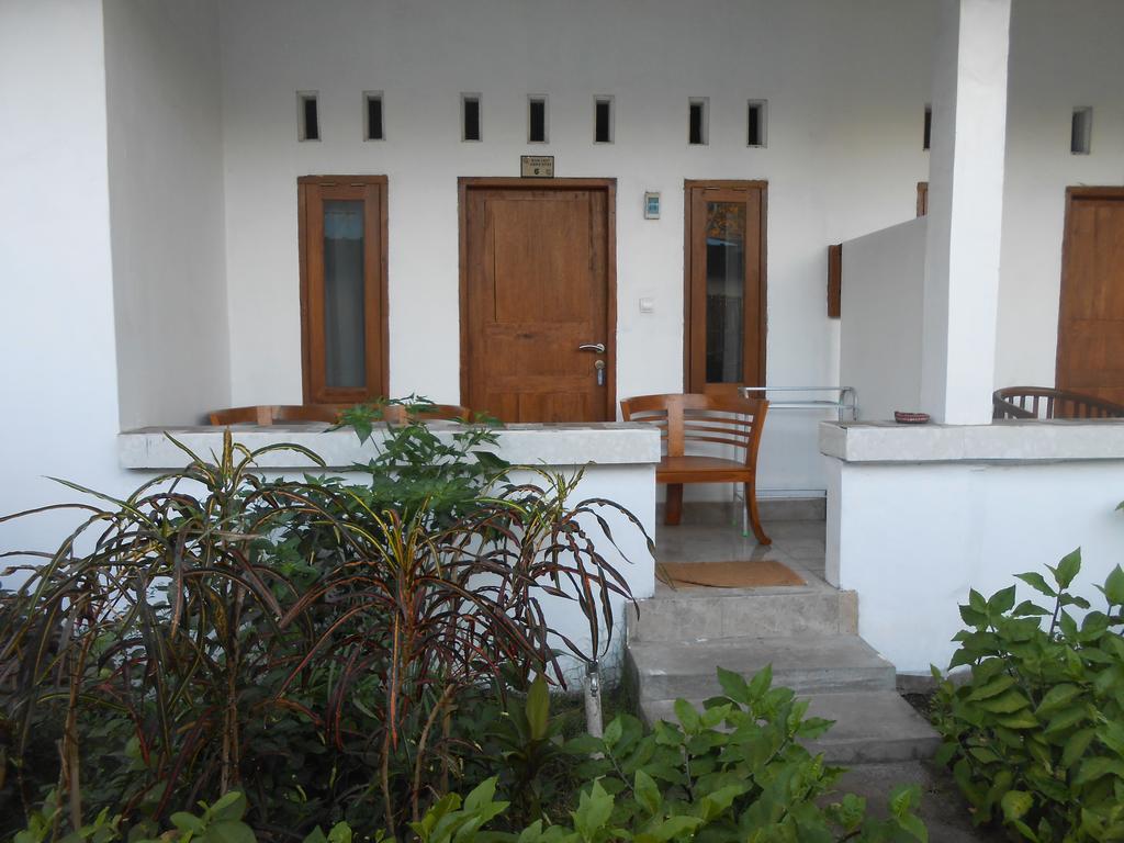 Sari Laut Apartment Gili Meno Exterior photo